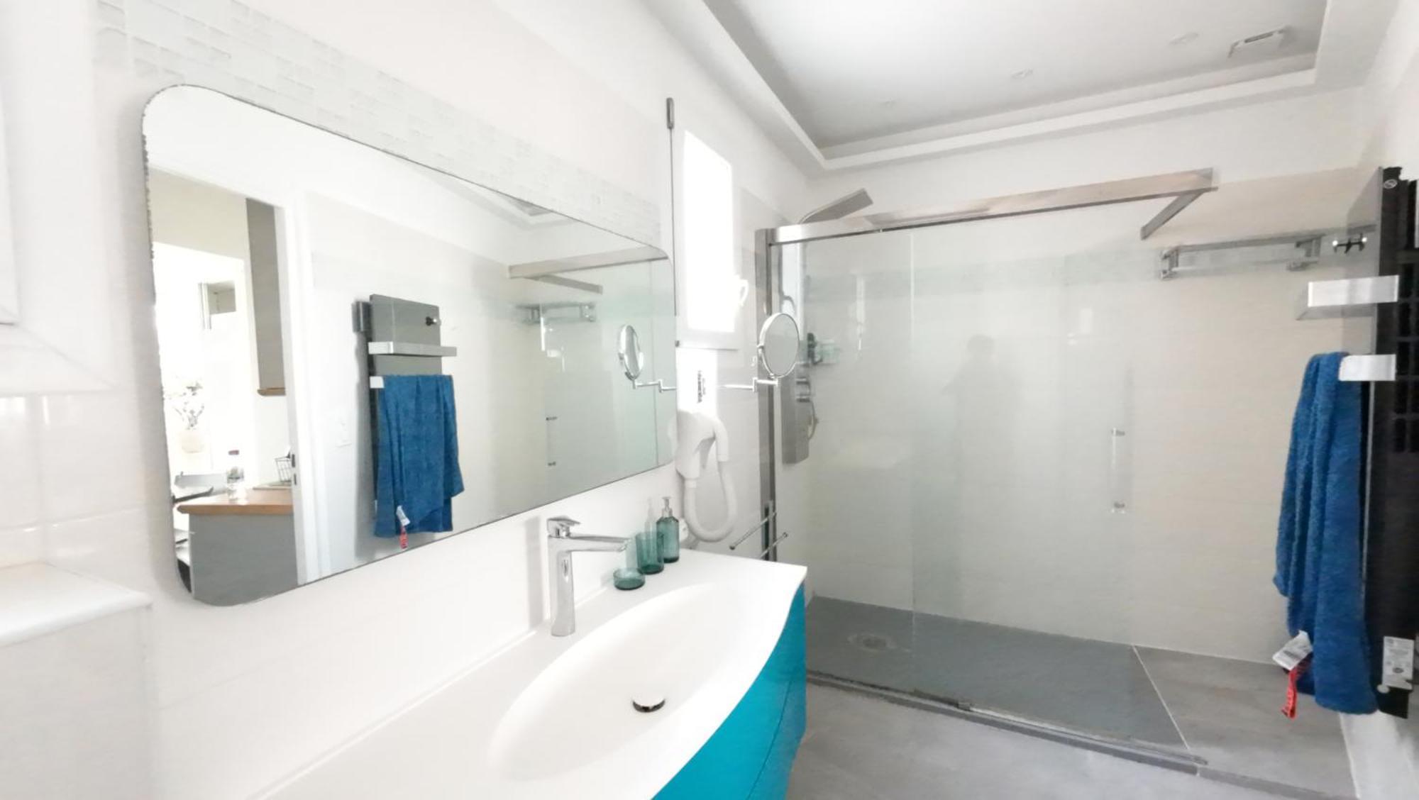 52m2 With Air Conditionners In Center Apartment
